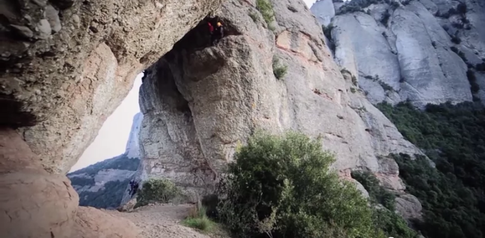 Alexander Polli, VideoExtra, Wingsuit, Montserrat, Galet, Stunt